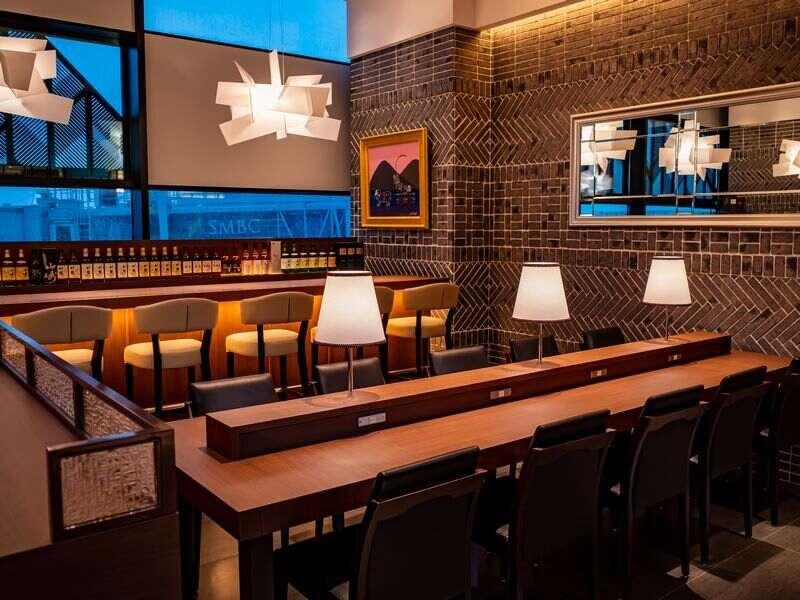 ラウンジ&バー グラン・ブルー 伊丹空港店の仕事画像1