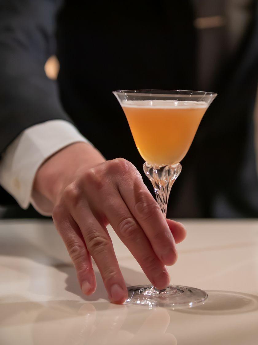 ホテル ラ・スイート神戸ハーバーランドの制服3