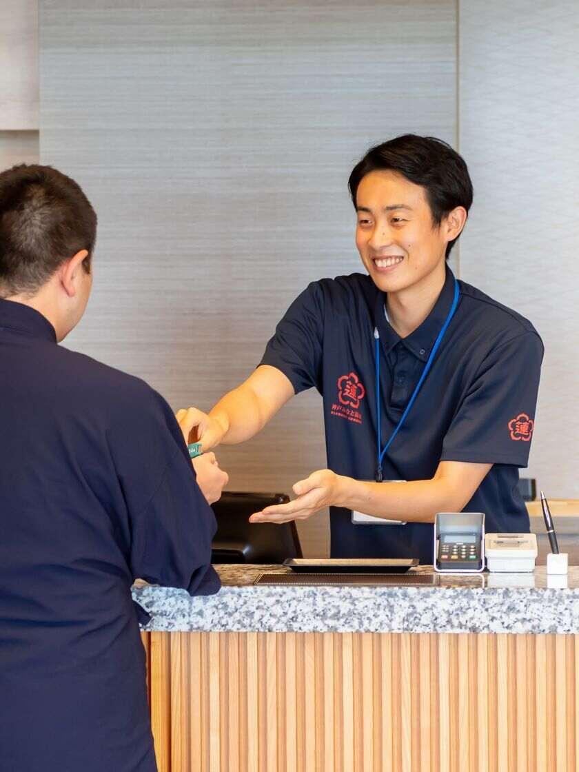 うめきた温泉 蓮 Wellbeing Park 大阪の制服2