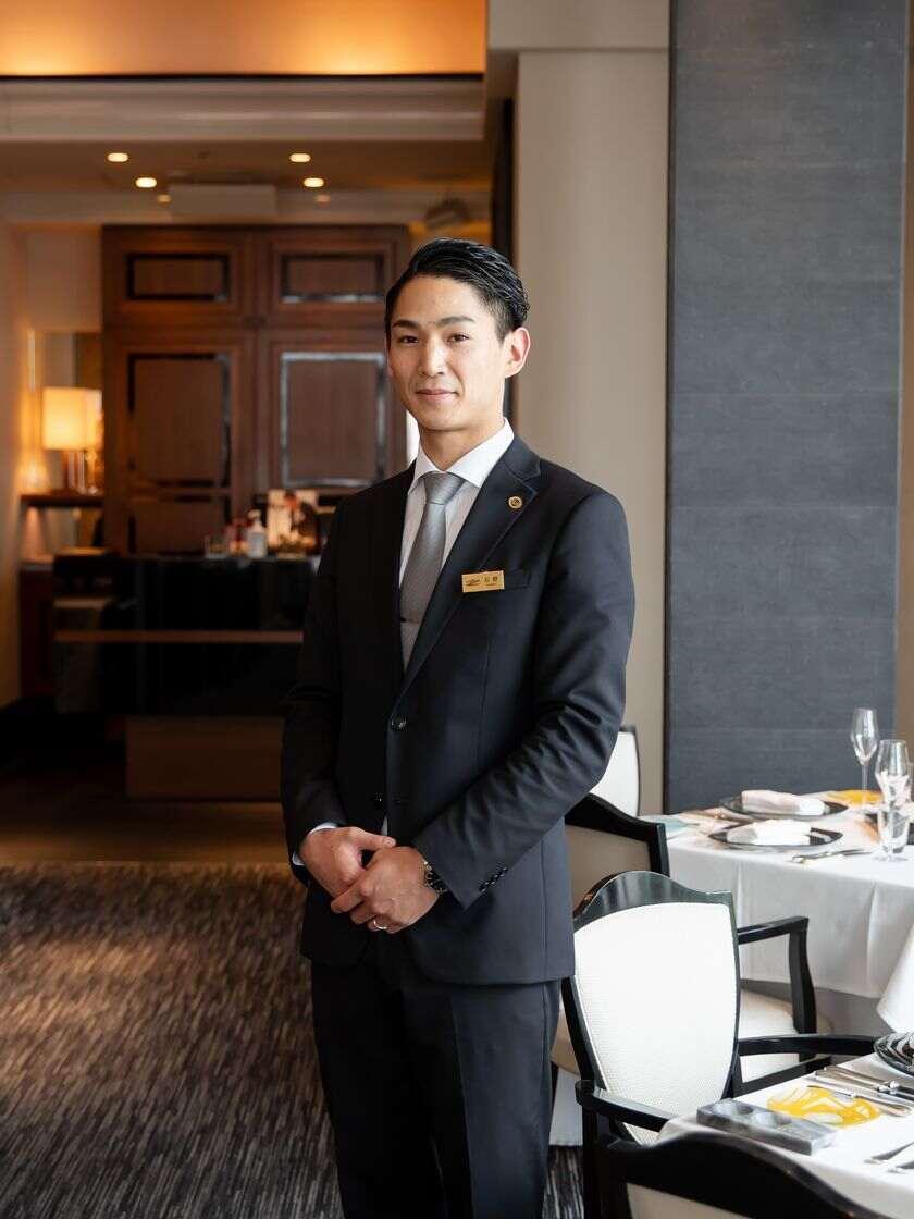 ラスイートルパンビルの制服1