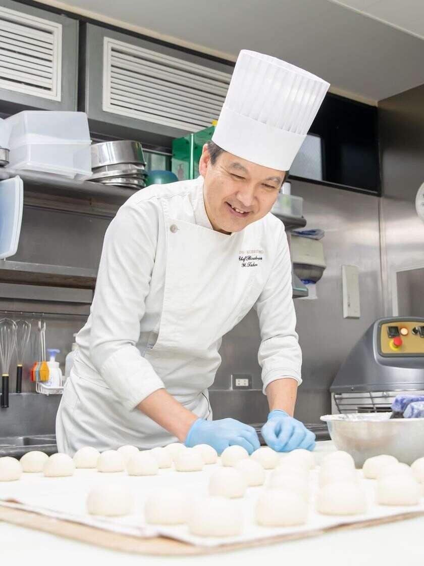 ラスイートルパンビルの制服2