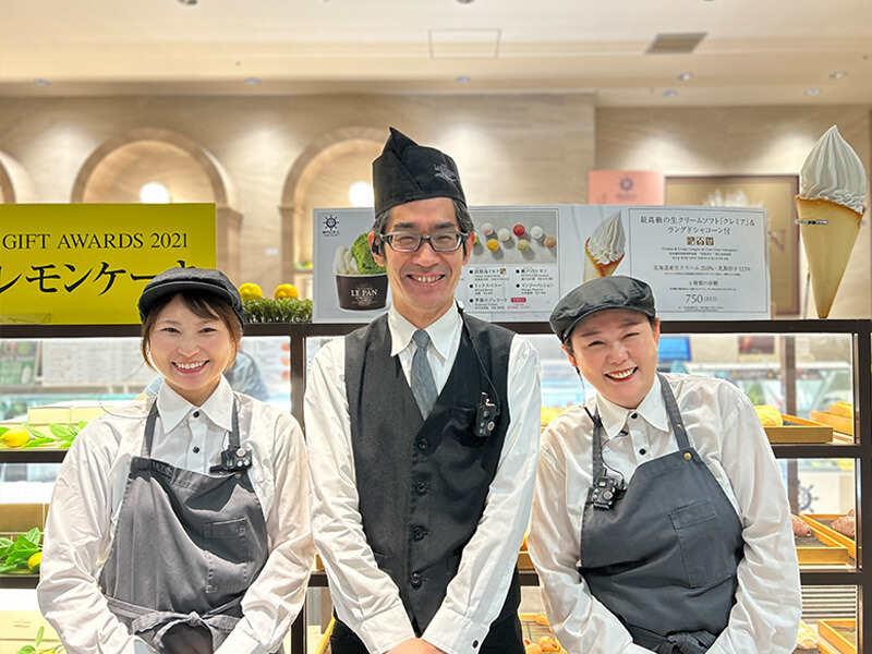 スイーツ&ベーカリール・パン神戸北野 関西国際空港店の仕事画像1