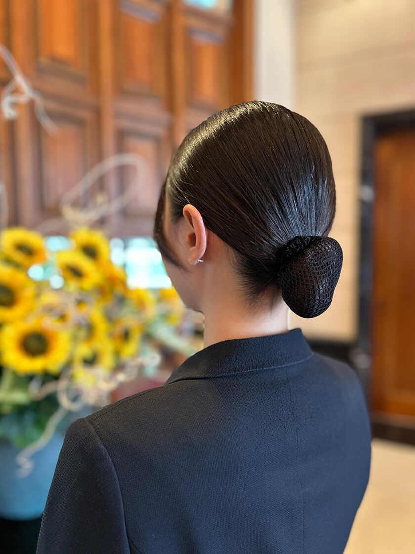 ホテル ラ・スイート神戸ハーバーランドの制服3