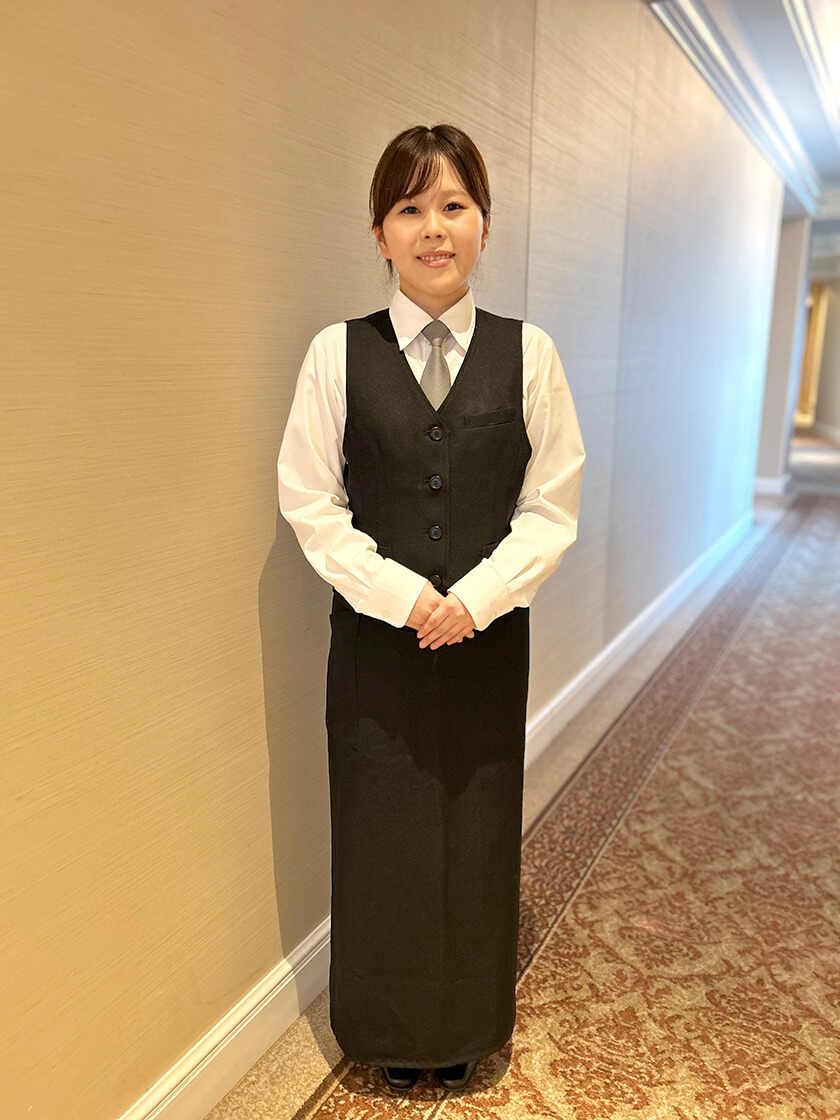 ホテル ラ・スイート神戸ハーバーランドの制服1