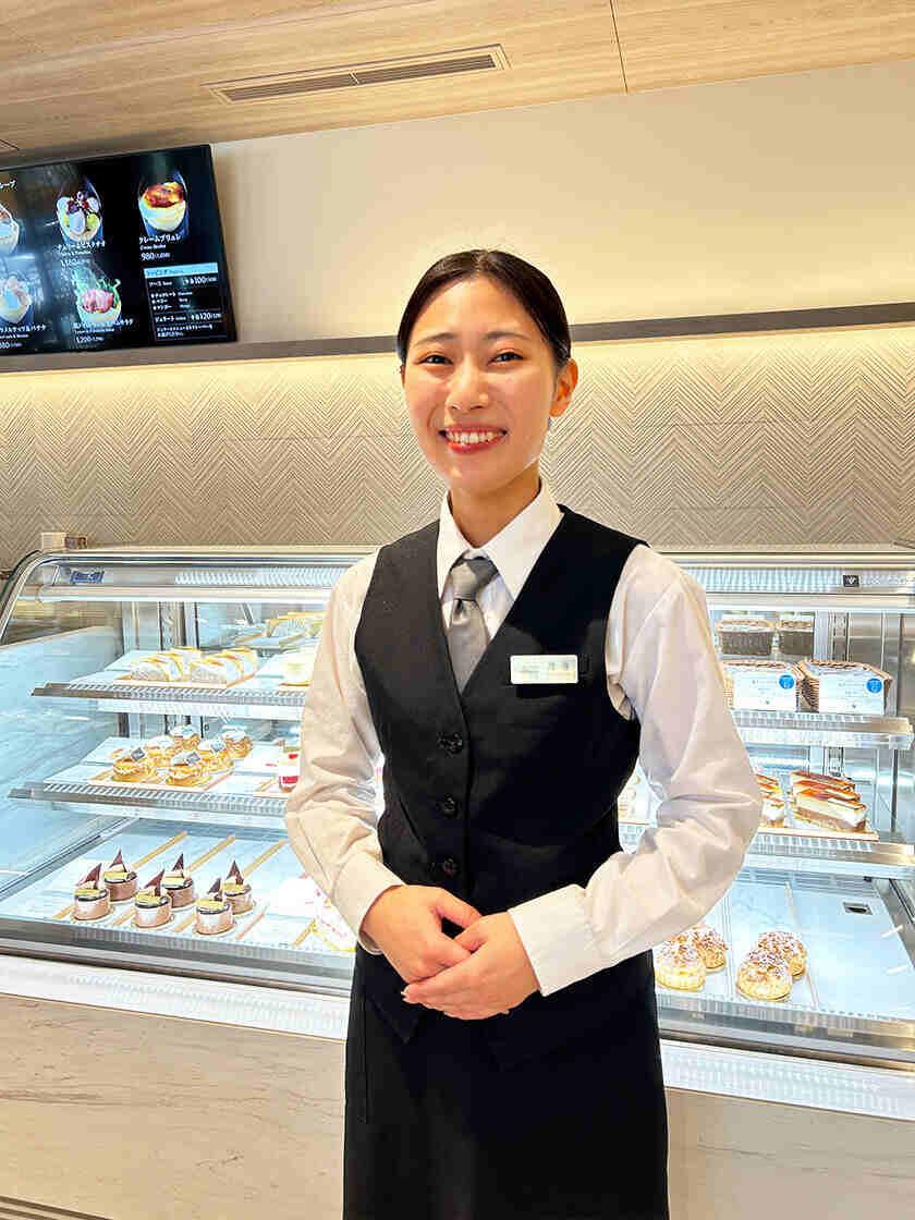 ラスイートルパンビルの制服1