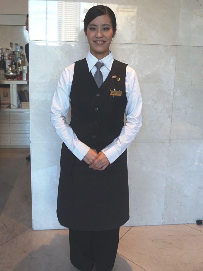 ホテル ラ・スイート神戸ハーバーランドの制服1