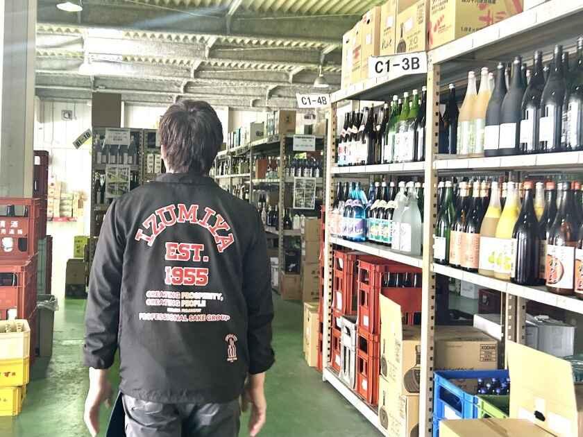 【002】 IZUMIYA株式会社 本社 配送スタッフの制服3