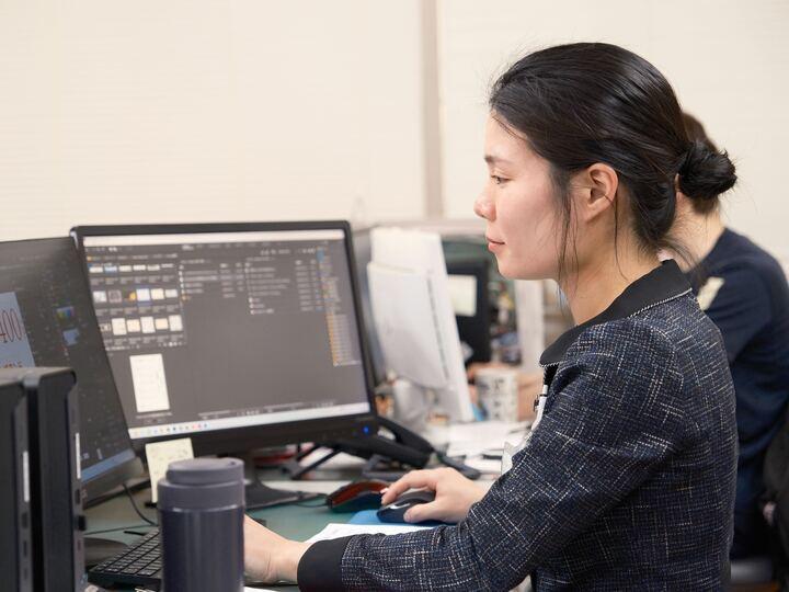 IZUMIYA株式会社 本社の制服3