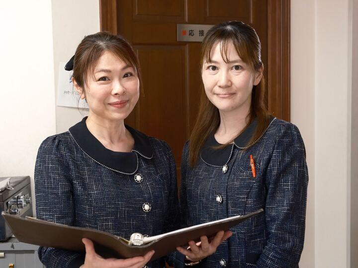 IZUMIYA株式会社 本社の制服1