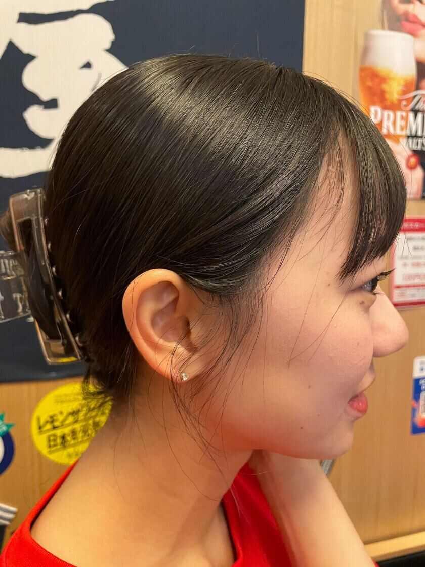 博多の大衆料理 喜水丸 KITTE博多9F(明太子食べ放題で、もつ鍋・水炊きが人気!)の制服3