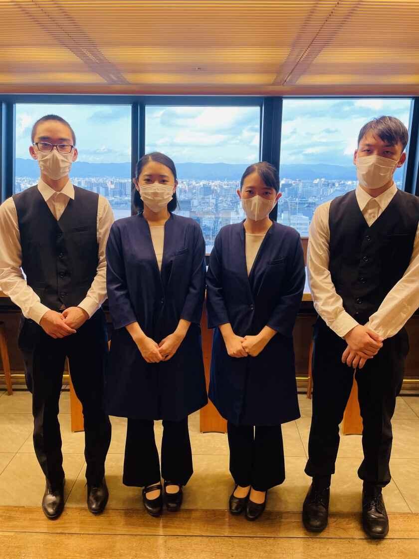 京都和久傳(きょうとわくでん) ジェイアール京都伊勢丹の制服1