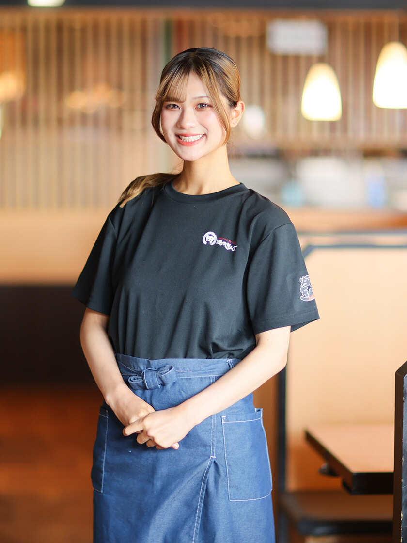 焼肉きんぐ 横浜都筑店の制服2