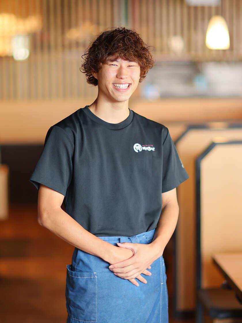 焼肉きんぐ 横浜都筑店の制服1