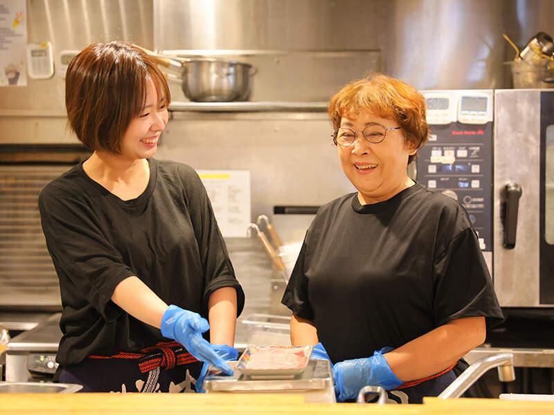牛たん大好き焼肉はっぴぃ 人形町店の仕事画像2