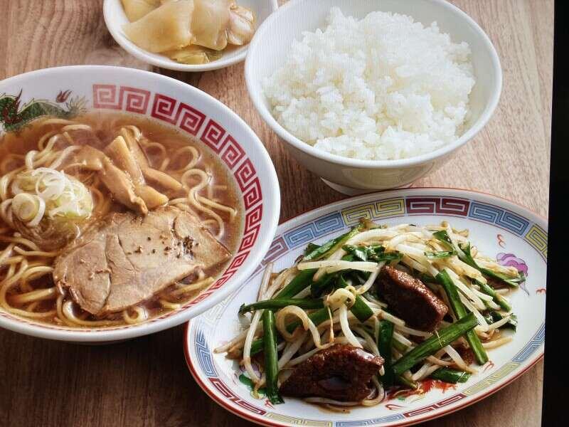 町中華 丸福飯店 豊橋向山本店の仕事画像2