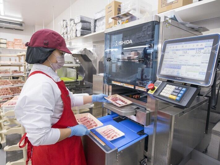 2105_ゴダイドラッグ峰山新町店(精肉)の仕事画像2