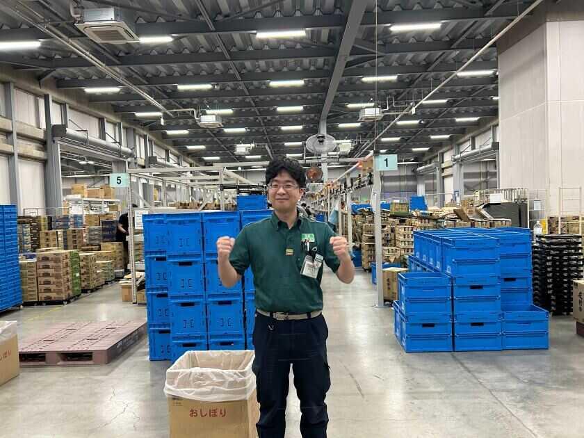 アイユーシーロジテム(株)平塚流通センターの制服1