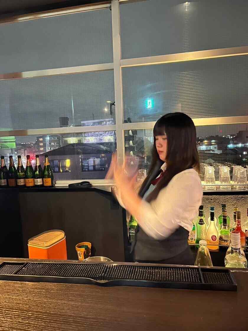 LC barの制服3