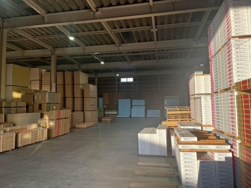 ジャパン建材株式会社 新潟営業所の制服5