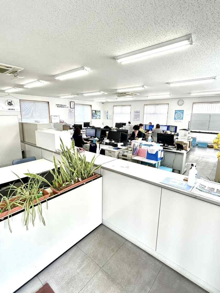 ジャパン建材株式会社の制服7