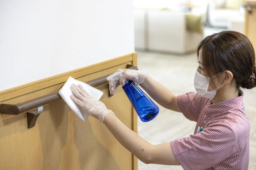 JR九州シニアライフサポート株式会社【SJR高取】の制服3