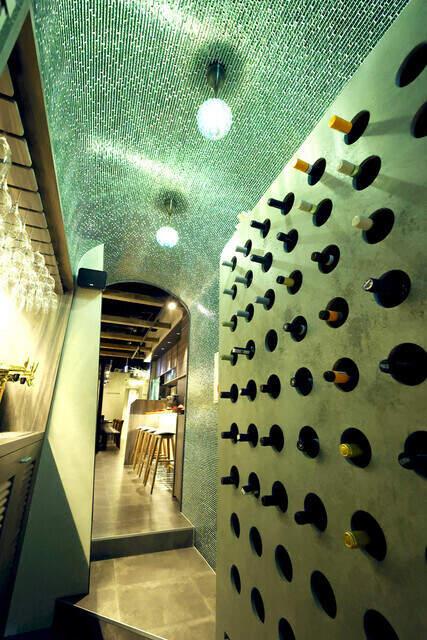 串ポロ衛門 恵比寿店の制服1