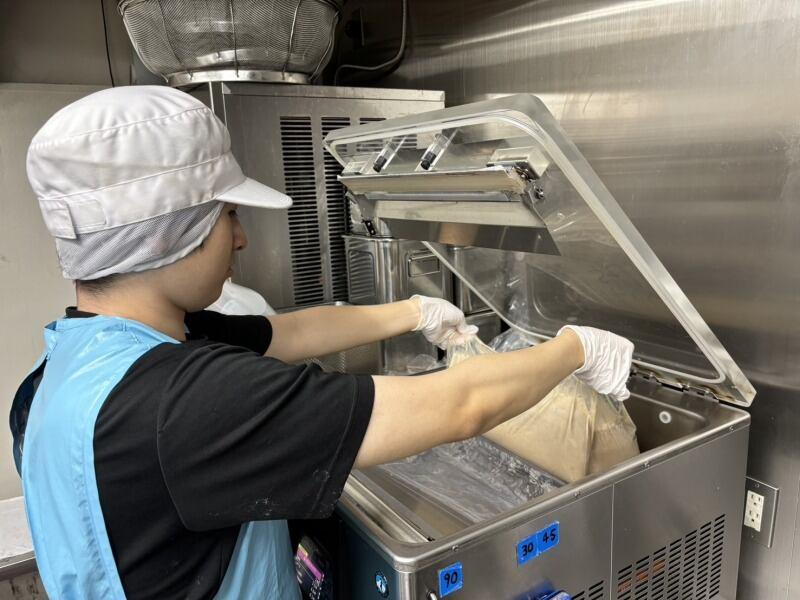 麺屋とがしセントラルキッチン&製麺所の仕事画像2