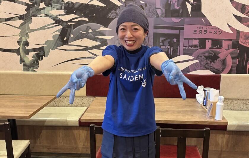 麺屋とがし祭伝の制服1