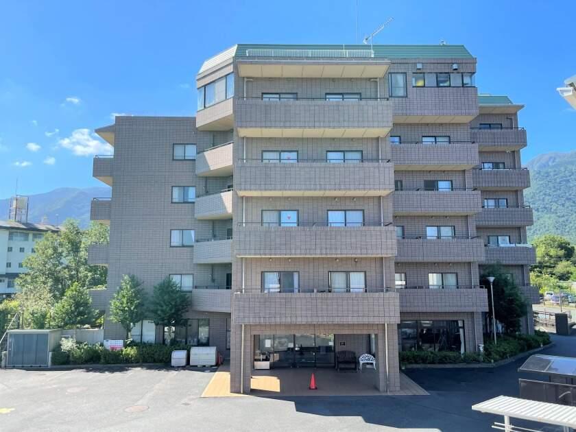 ケアハウス 松の浦湯治の郷の制服5