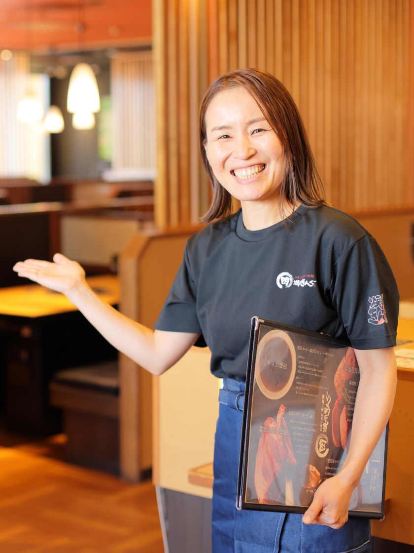 焼肉きんぐ 大分光吉店の制服1