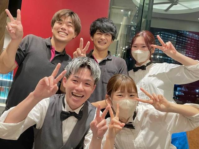 <駅直結>髪型髪色自由/ネイルピアスOK♪大学4回生も歓迎/肉バル(フード・飲食、大阪市北区)のイメージ画像