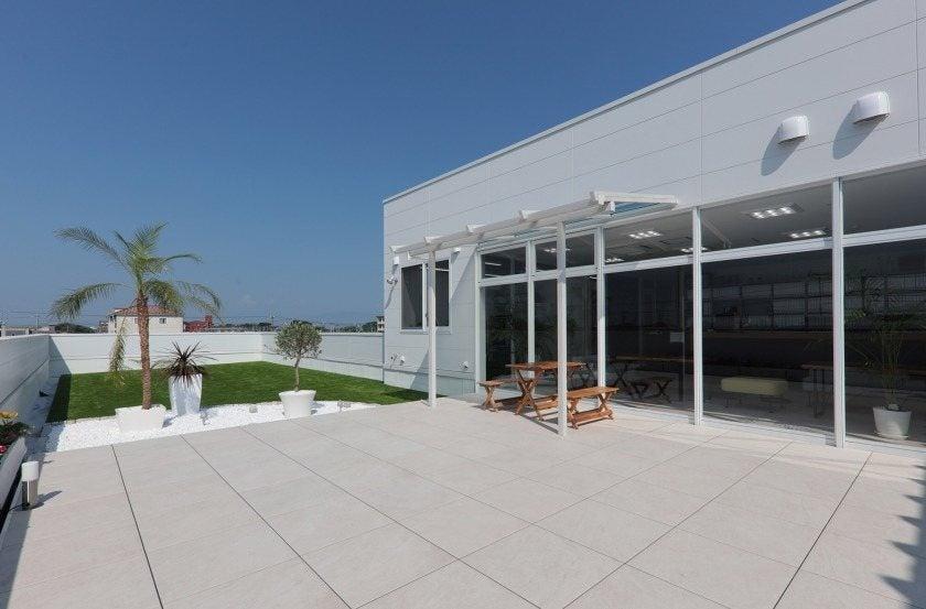 コネクト株式会社の制服1