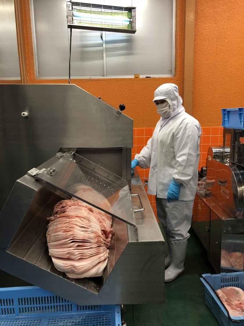 肉のこばやし精肉卸問屋 東大阪の制服2