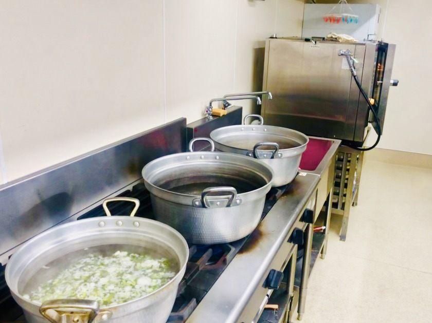 HITOWAフードサービス株式会社 ソラスト七里の制服7