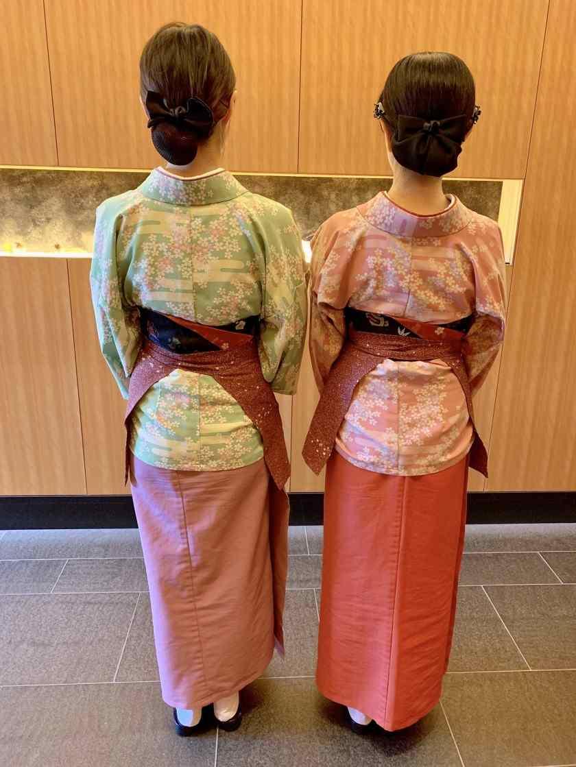 ホテルエルセラーン大阪 日本料理「桂」の制服2