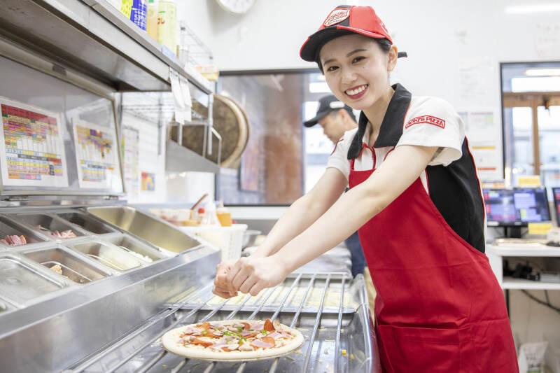 アオキーズピザ名張店の仕事画像2