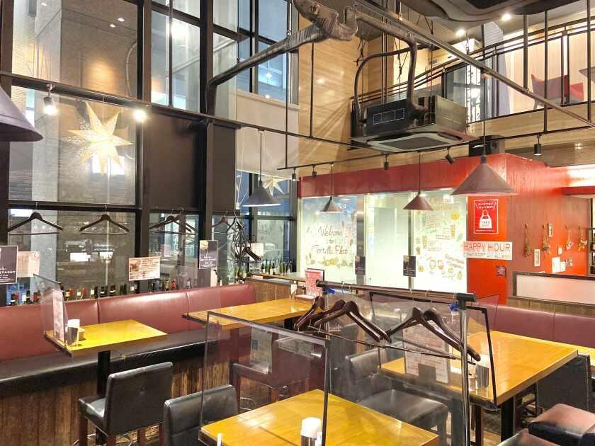 TORTILLA FLAT博多(トーティラフラット)の制服3