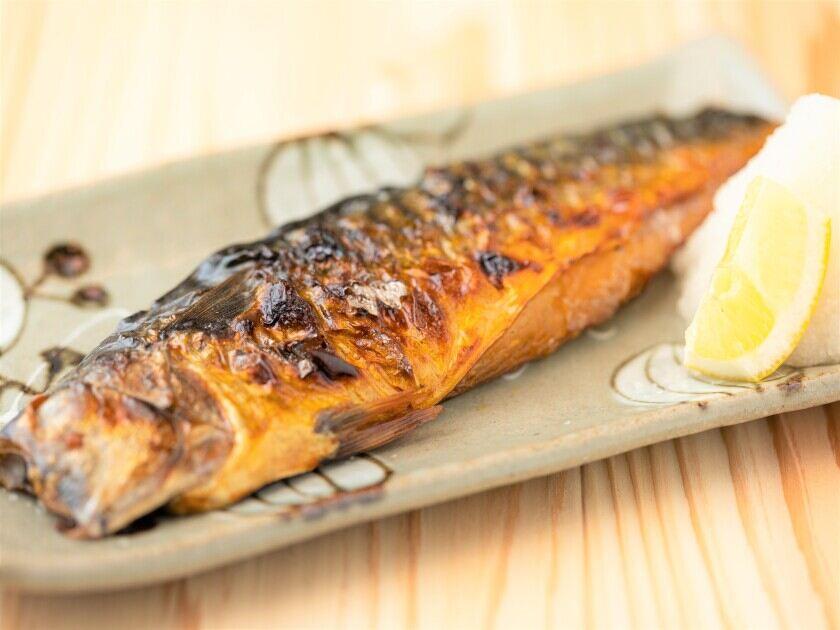 酒肴日和アテニヨル 東京駅八重洲店の制服6