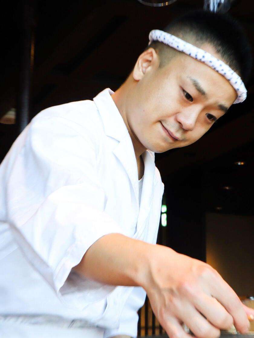 難波 鳥幸(なんば とりこう)の制服5