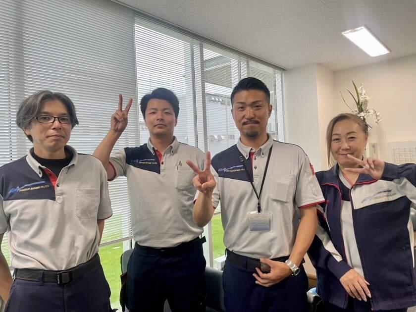 株式会社出版産業の制服1