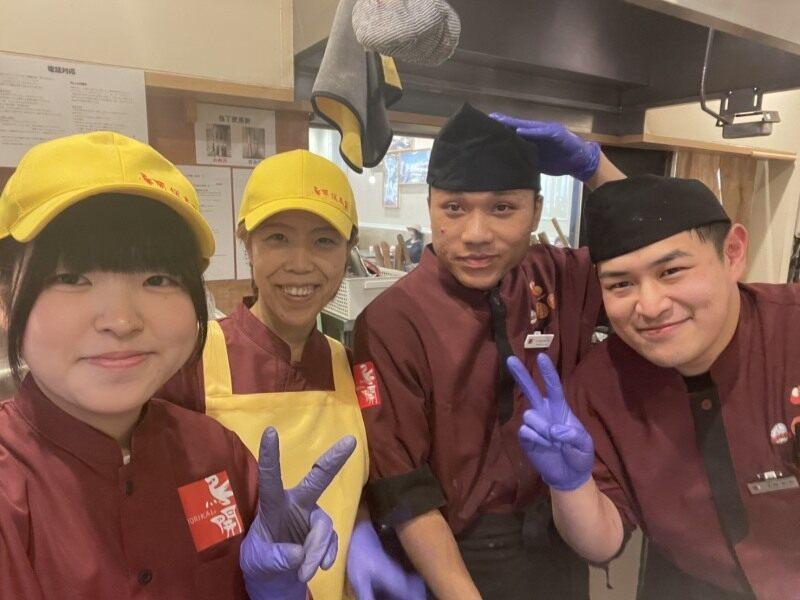 鳥開総本家 酒々井プレミアム・アウトレット店の仕事画像3