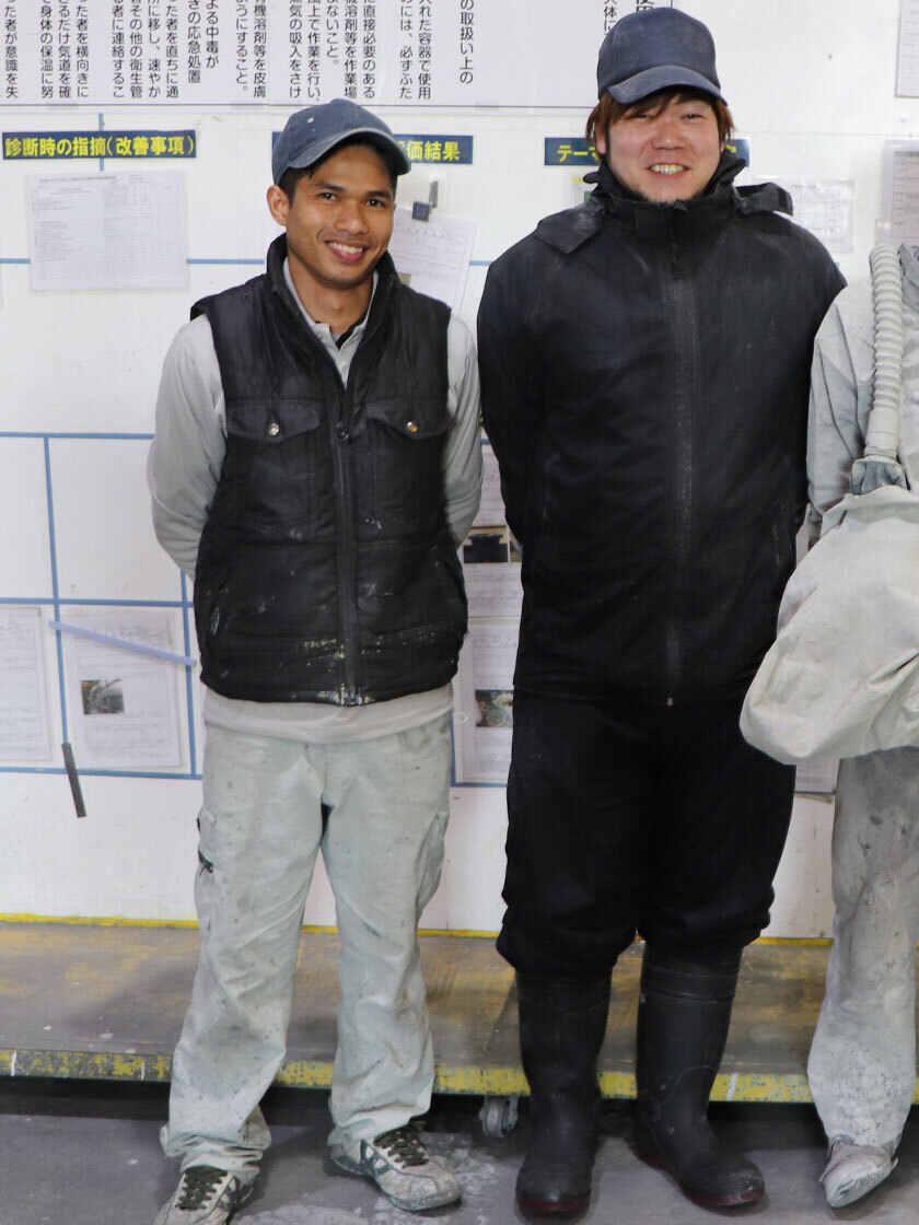 丸山塗装工業株式会社 本社工場の制服2