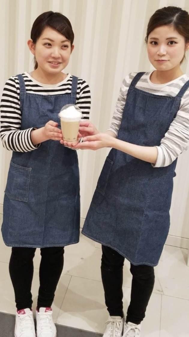 LION TEA 獅子茶 イオンモール幕張新都心店の制服1