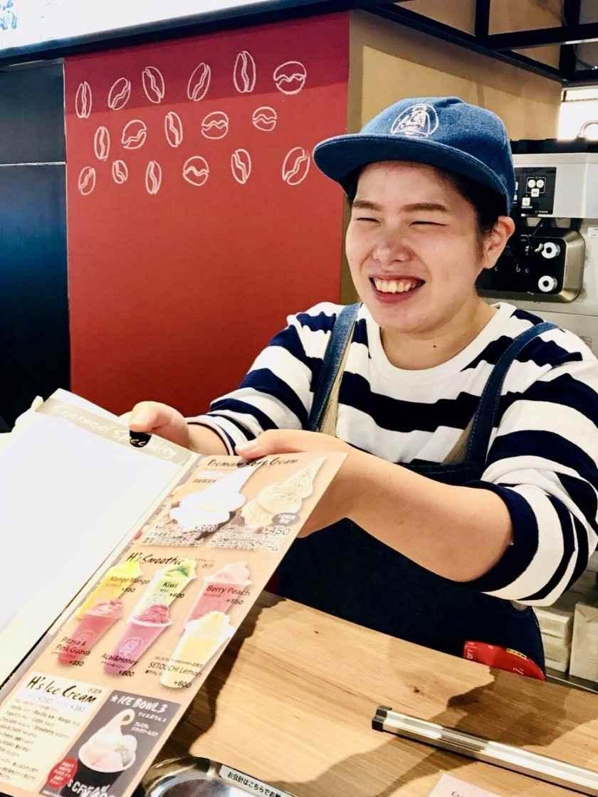 H's CREAM イオンモール各務原の制服3