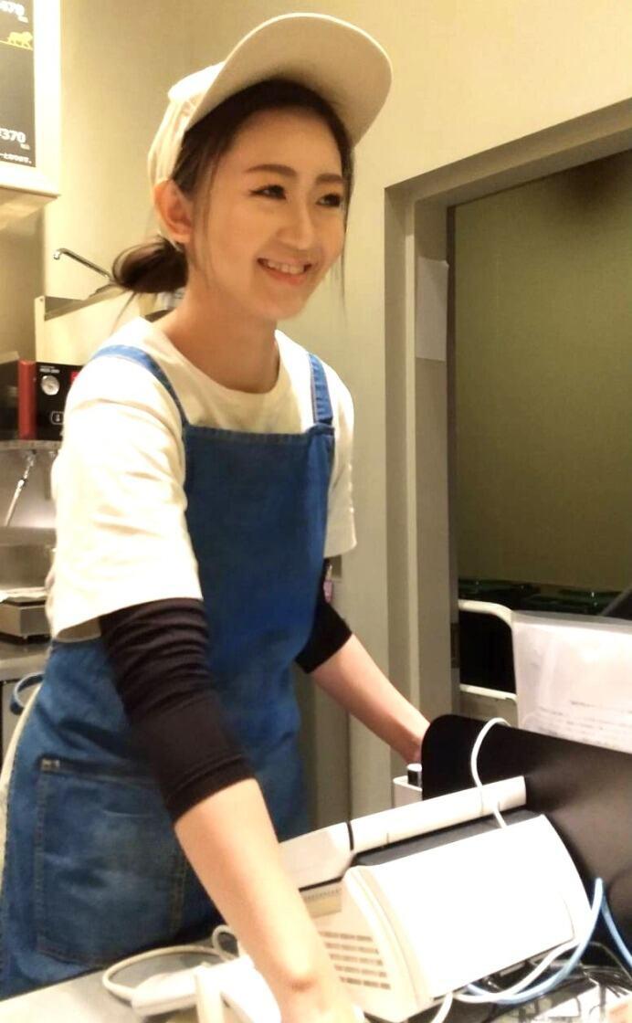獅子茶 イオンモール新利府店の制服2