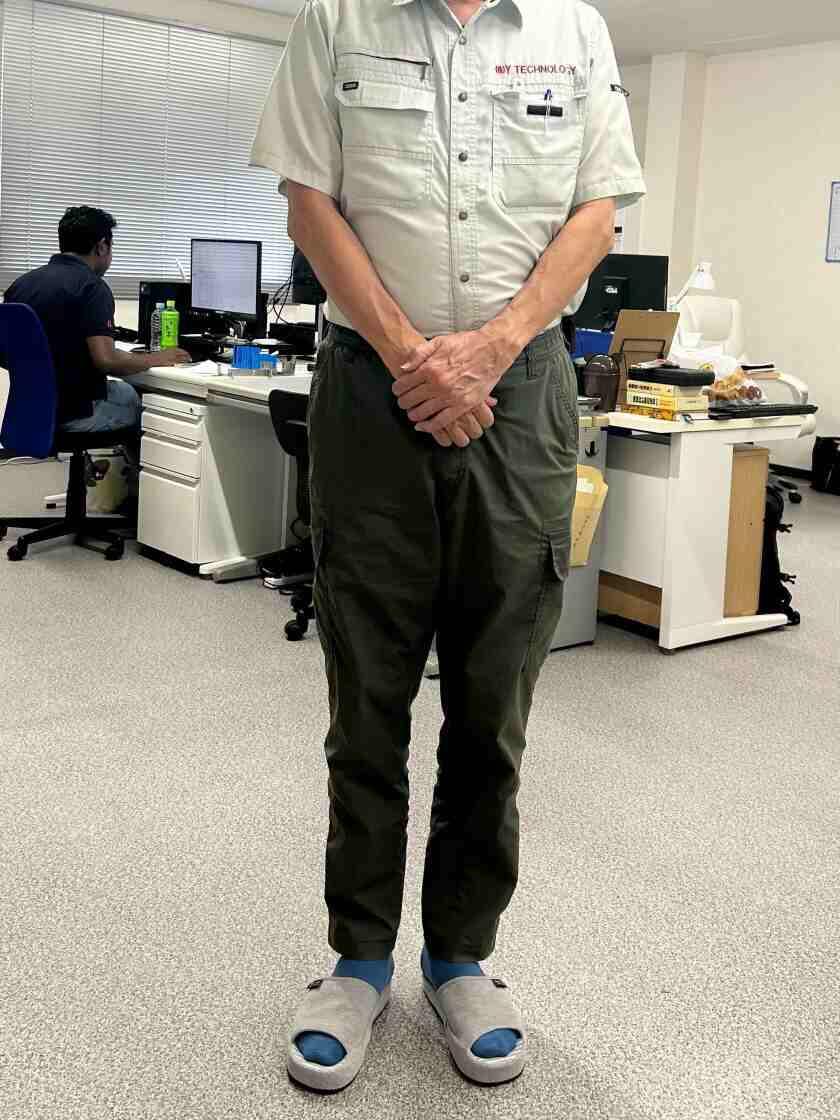 株式会社Y TECHNOLOGYの制服1