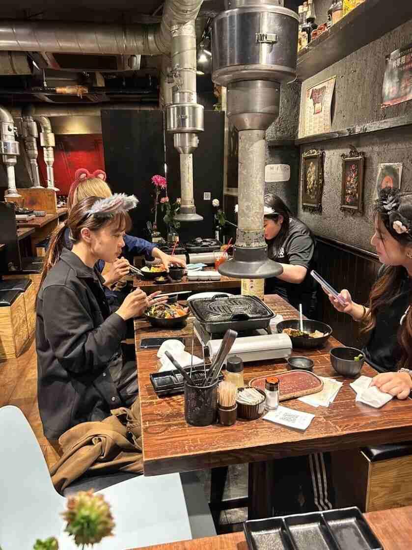 肉屋の台所 渋谷道玄坂店の制服2