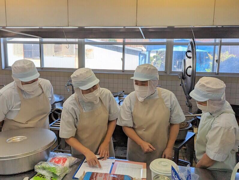 株式会社名古屋食糧 給食センターの仕事画像2
