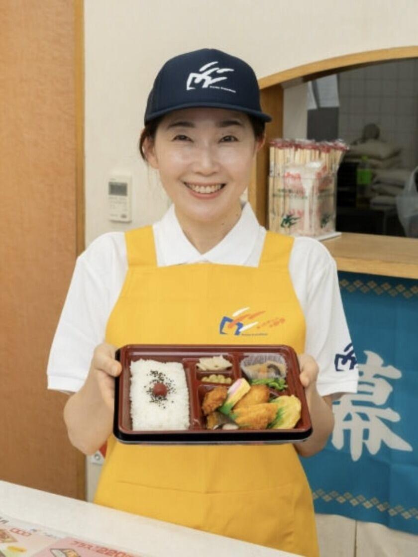 本家かまどや 下福井店の制服1