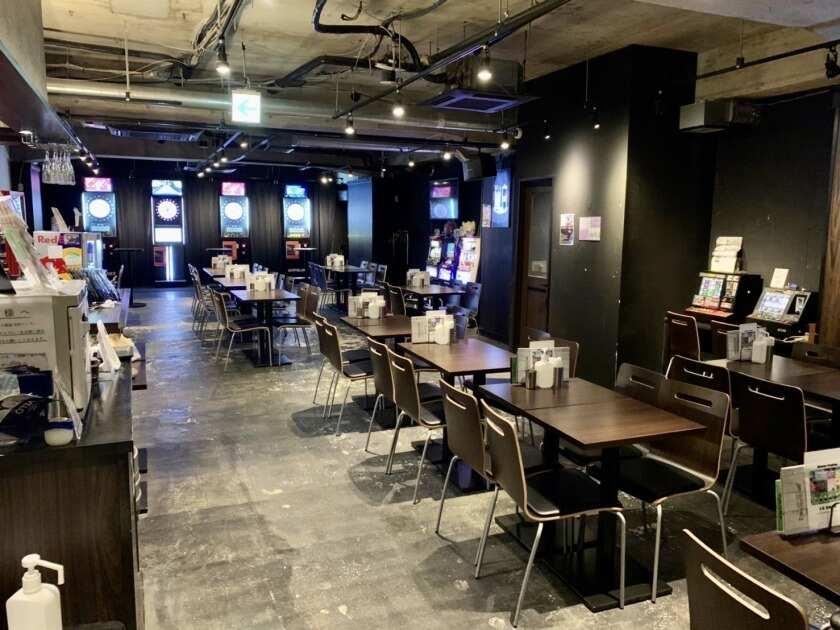 Darts Cafe DELTA 高田馬場店の制服2